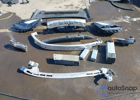 2024 Tesla Model Y Long Range Dual Motor All-Wheel Drive from USA, damaged, VIN 7SAYGDEE7RF074401